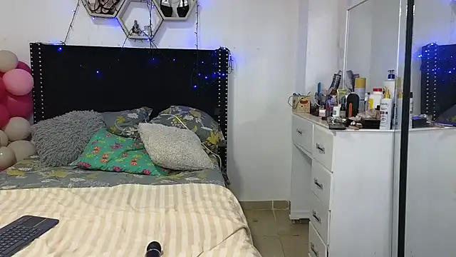 charlotte_077 webcam