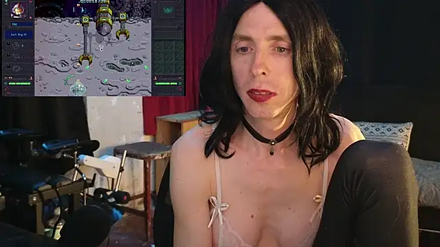 april_show_her webcam