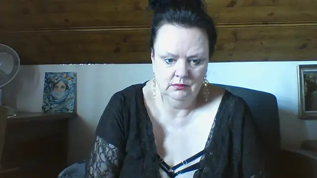 TiffanyMature webcam