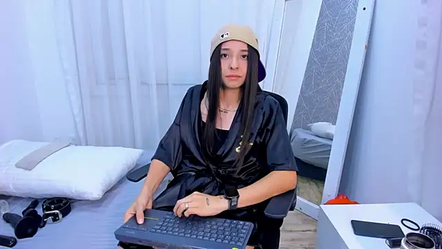 ViictoriiaSaenz webcam