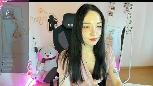 AliceeinWonderlanddd webcam