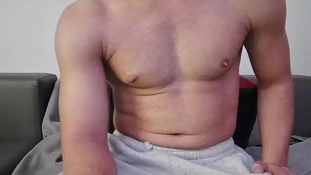 YoungforOld32 webcam