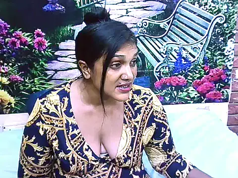 IndianSexyLady20 webcam