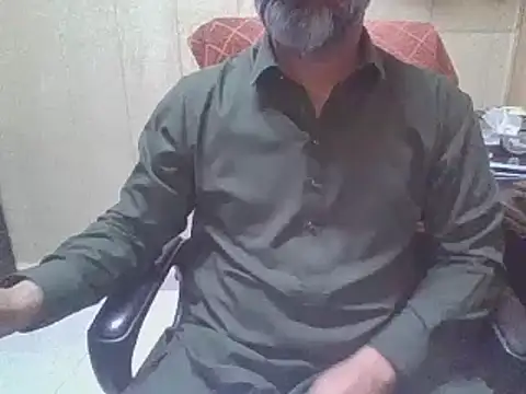 hairymaster95 webcam