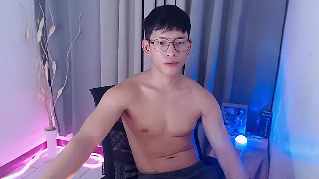 pinkcock_froi2305 webcam