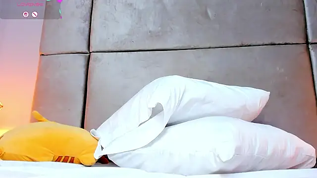 isabel_sofiaa webcam