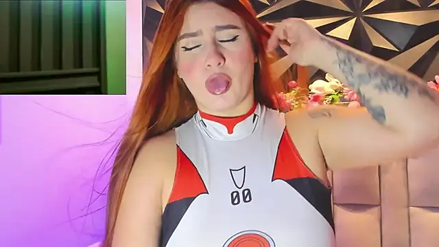 megan_whitee__ webcam