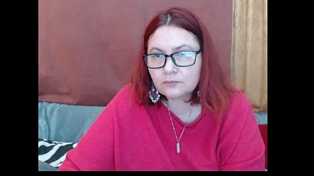 PlayfullMature webcam