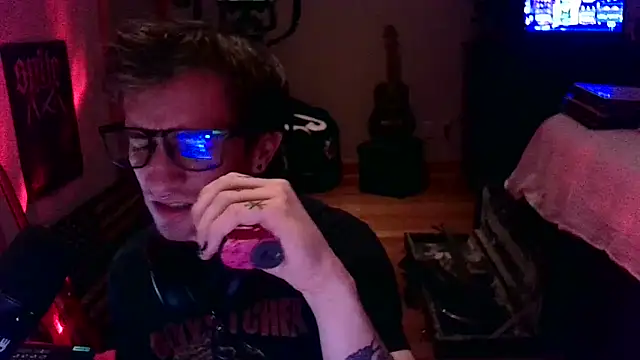 LEVIATHANX666 webcam