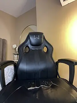 _VictoriaCollins_ webcam