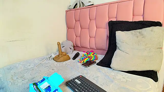 victoria_aphril webcam