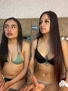 Lauraaa_pink18 webcam