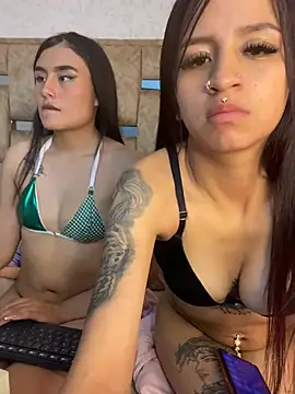 Lauraaa_pink18 webcam