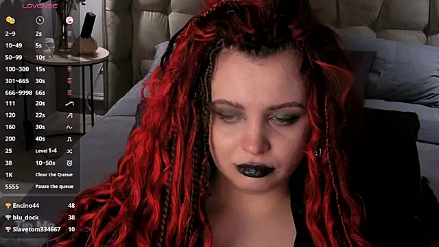 Miss_Maya_Mils webcam