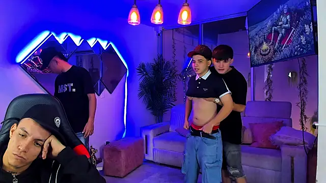 Houseofwarrios webcam