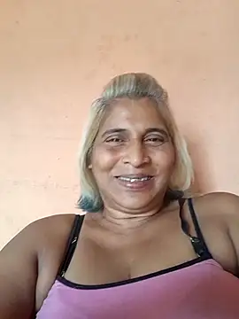 Goodgirlsue_77 webcam