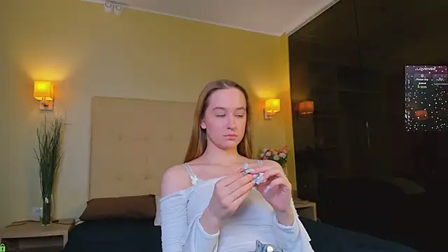 Sweett_Monica webcam