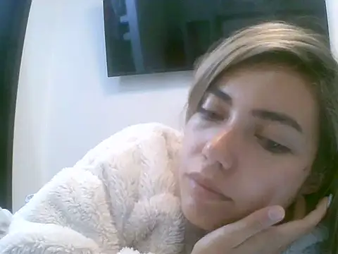 VittoriaTaylor webcam