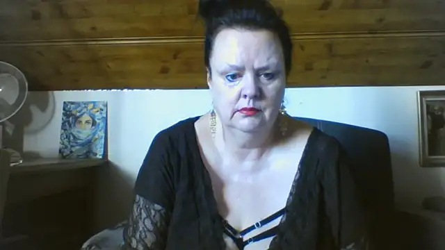 TiffanyMature webcam