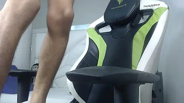 Taylorr_junior_ webcam