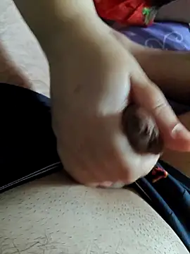 MadaamJizz_DickLewd webcam