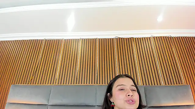 VictoriaKyros webcam