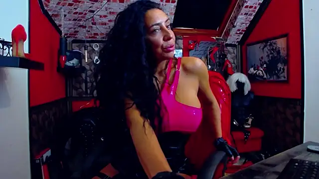 DommeBellatrix webcam