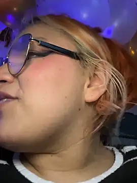 Sophia_Weest99 webcam