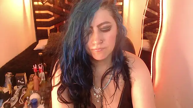 scarleth_blue webcam