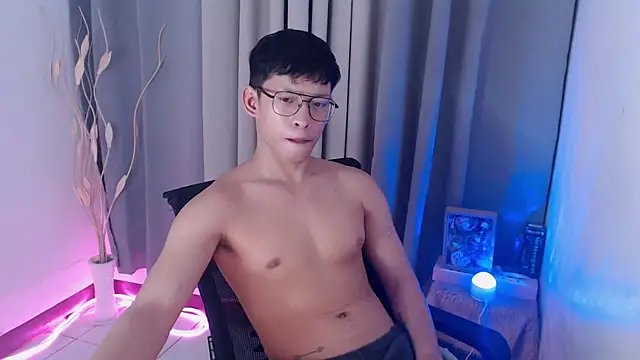 pinkcock_froi2305 webcam