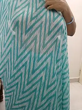 Tamil_aishu09 webcam