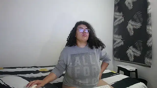 mabigomez00 - Mabigomez00's free webcam - UK Sex Cams