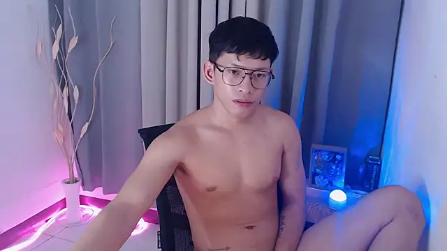 pinkcock_froi2305 webcam