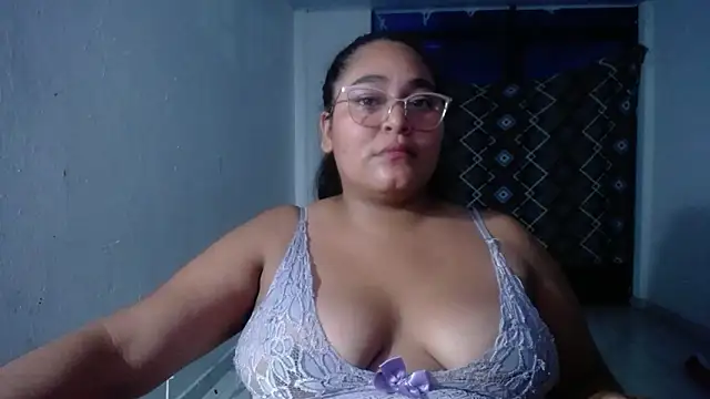 sirena_15 - Sirena_15's free webcam - UK Sex Cams