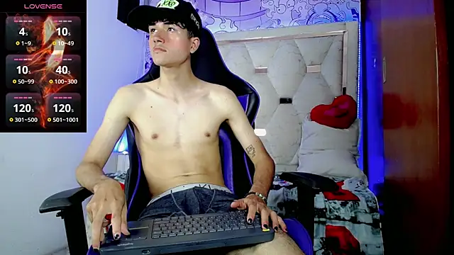 johnny_cagee - Johnny_cagee's free webcam - UK Sex Cams