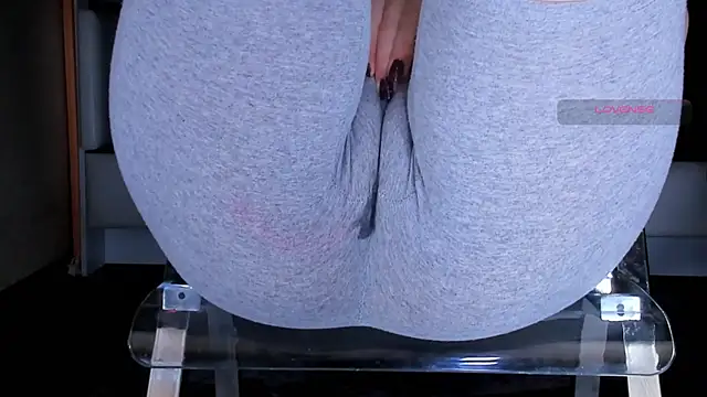 Cameltoe_squirt_inPants webcam