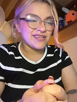 Sophia_Weest99 webcam