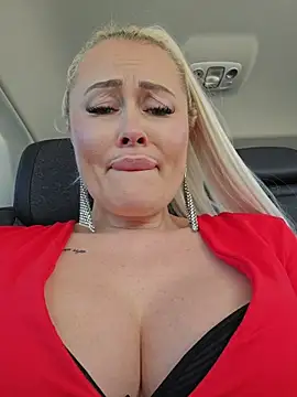 MILFBARBY webcam