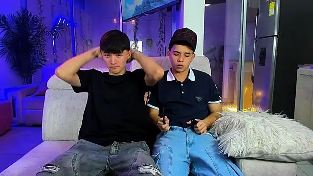 Houseofwarrios webcam