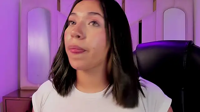 IsabellRodriguez18 webcam