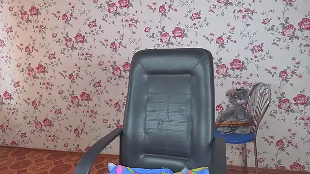 Maya_Mayflower webcam