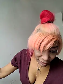 iamlalamilano webcam