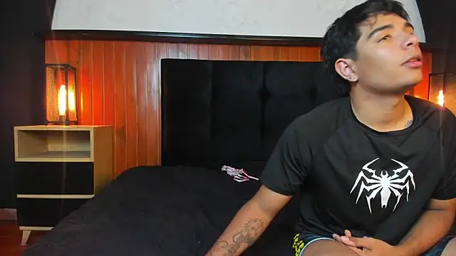 CuteButHarder webcam