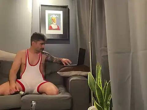 LukasMackenna webcam