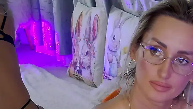 IsabelleEthan webcam