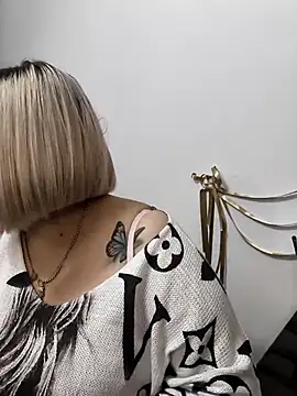 Dalessa_Bigtits webcam