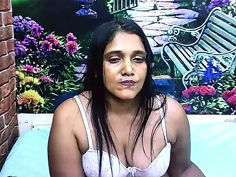 IndianSexyLady20 webcam