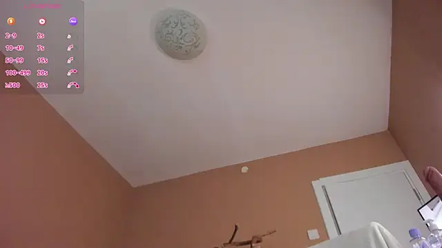 KaylaLaine live sex cam