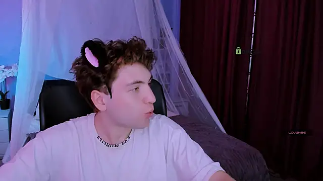joseph_bear_ webcam