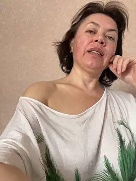 I’m Kira, Russia;) want fun, tip I will noticed u🫶🏻